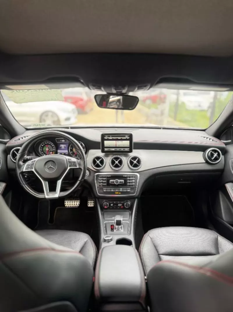 Mercedes-Benz GLA 250   - 2015