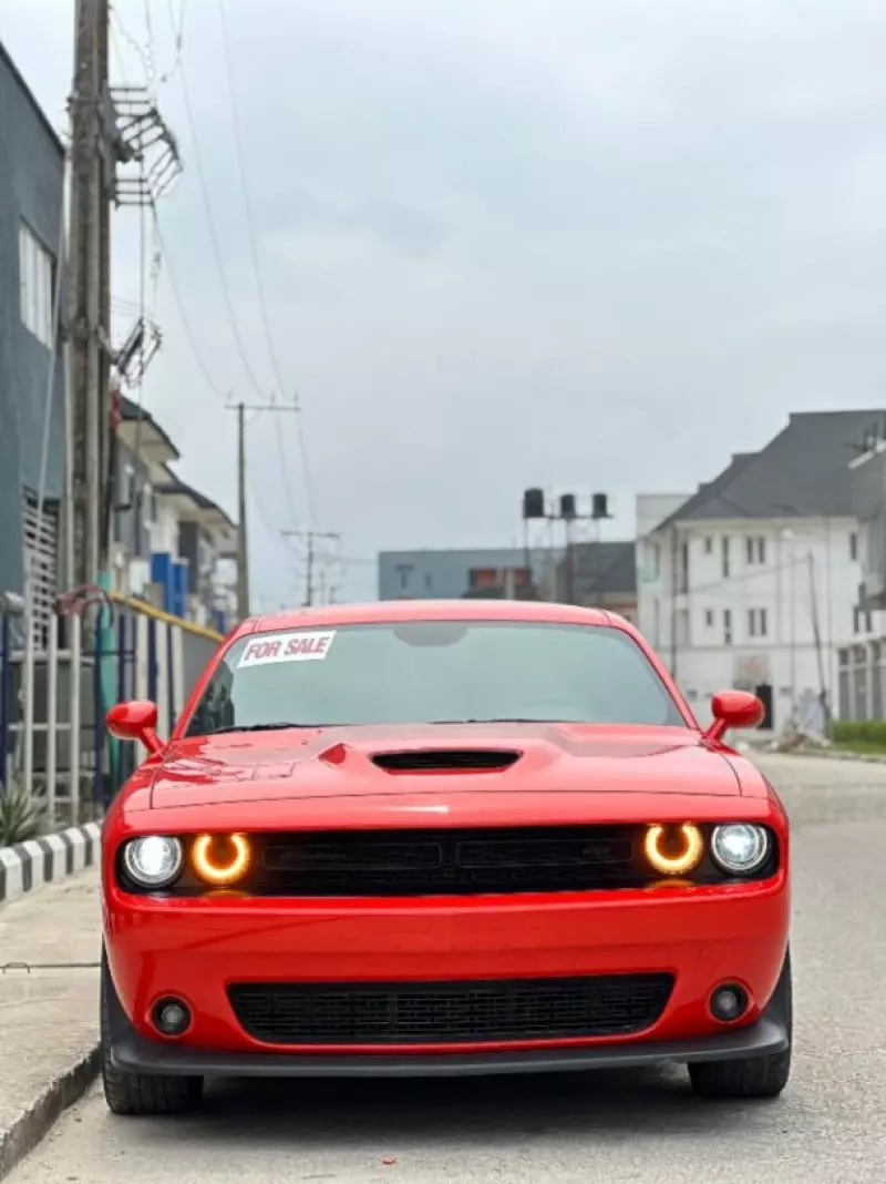 Dodge Challenger   - 2022
