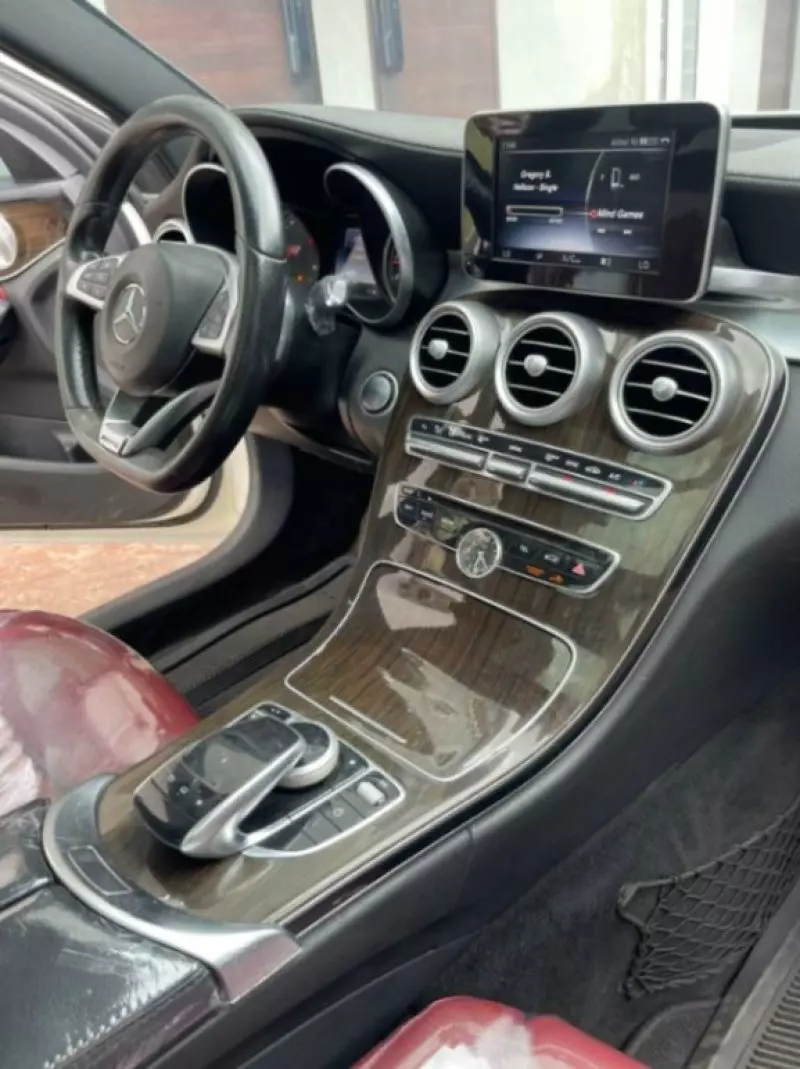 Mercedes-Benz C 300   - 2016