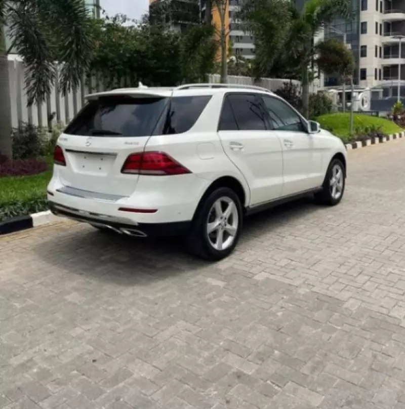 Mercedes-Benz GLE 350   - 2016