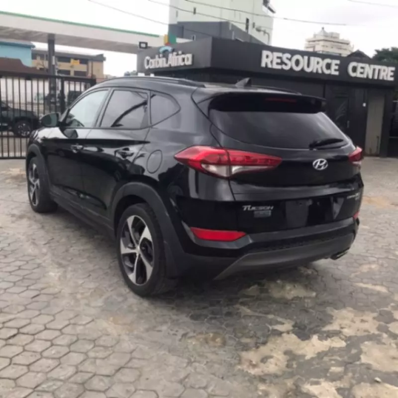 Hyundai TUCSON   - 2016