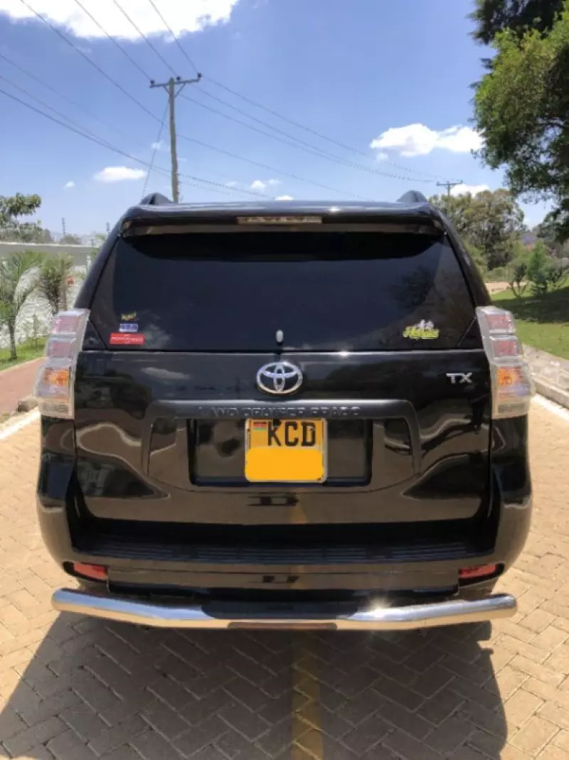 Toyota Land Cruiser Prado   - 2013