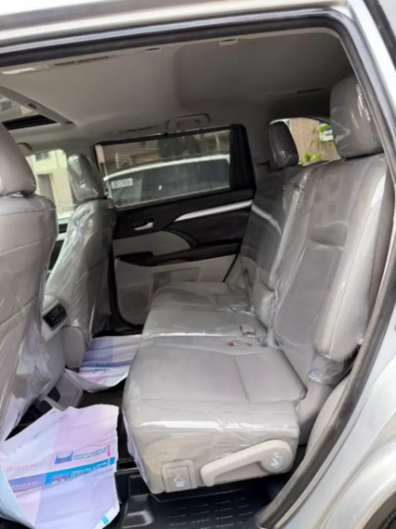 Toyota Highlander - 2015