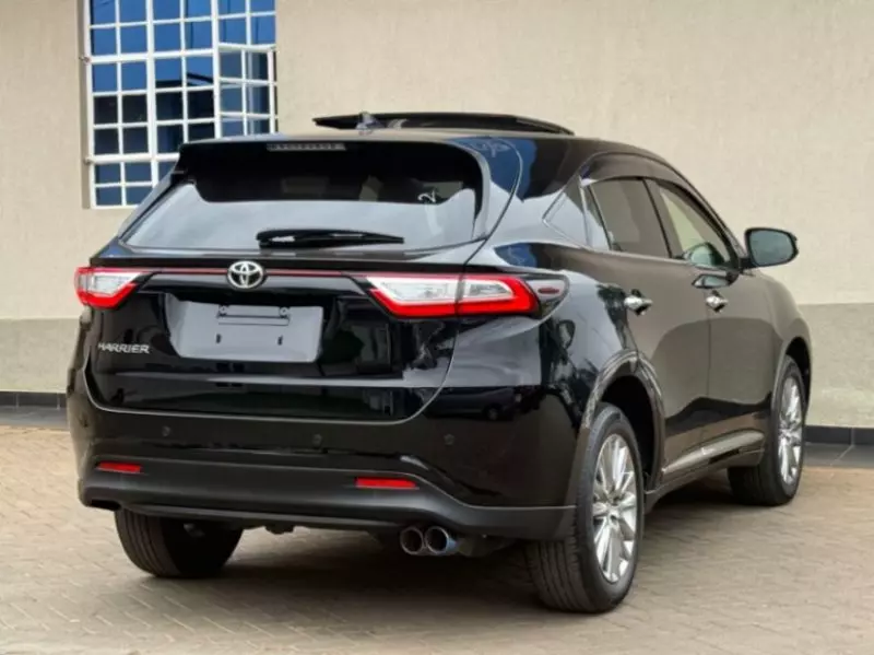 Toyota Harrier   - 2018