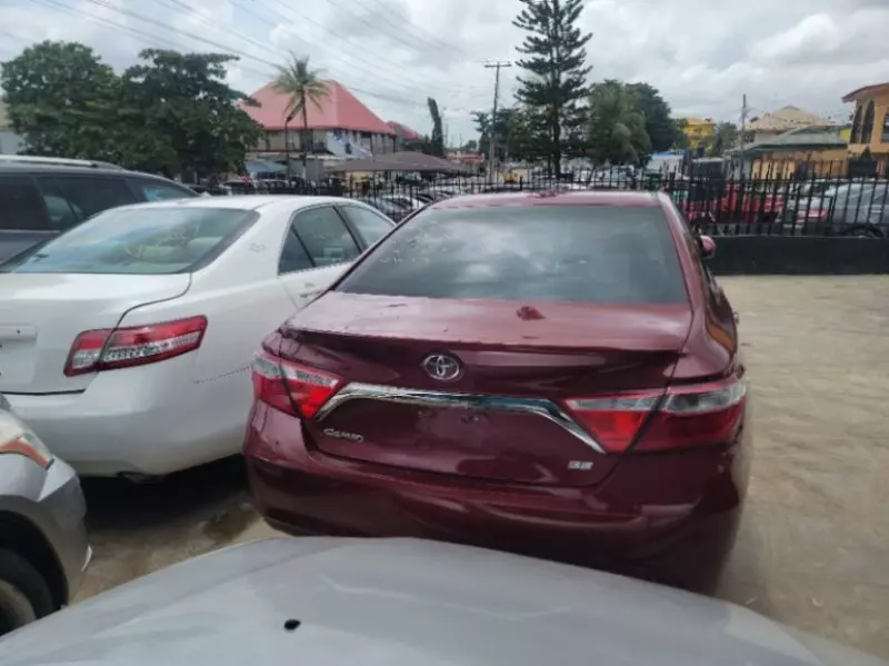 Toyota Camry   - 2017