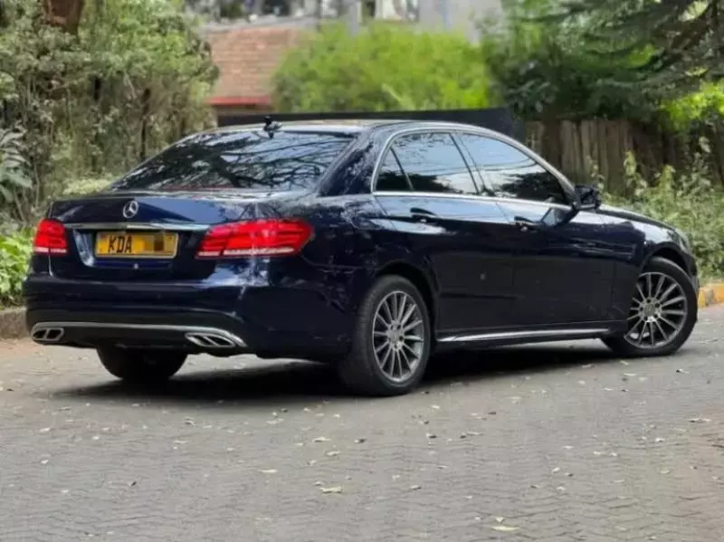 Mercedes-Benz E250   - 2015