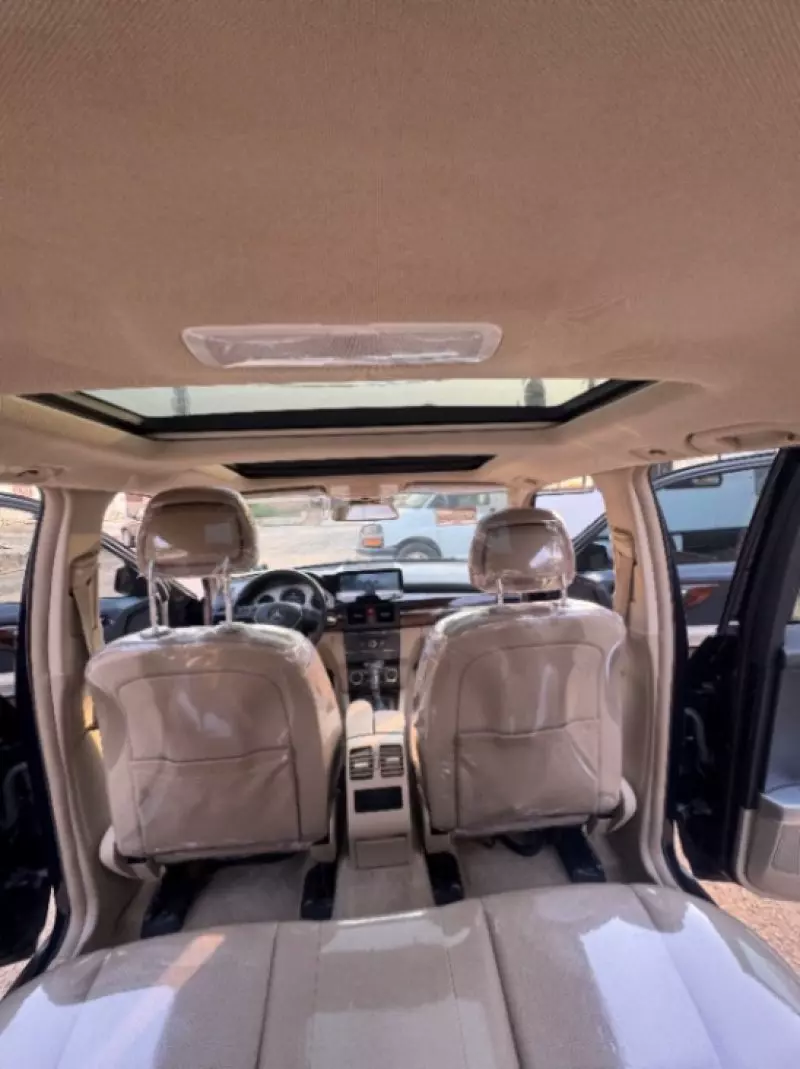 Mercedes-Benz GLK 350   - 2011