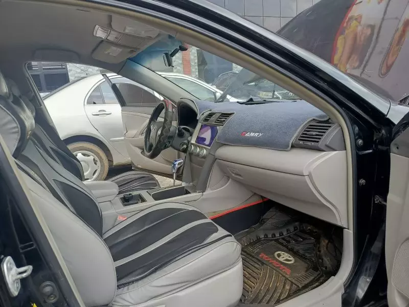 Toyota Camry   - 2007