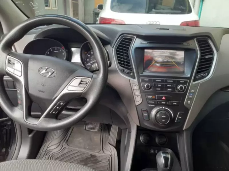 Hyundai Grand Santa Fe   - 2017