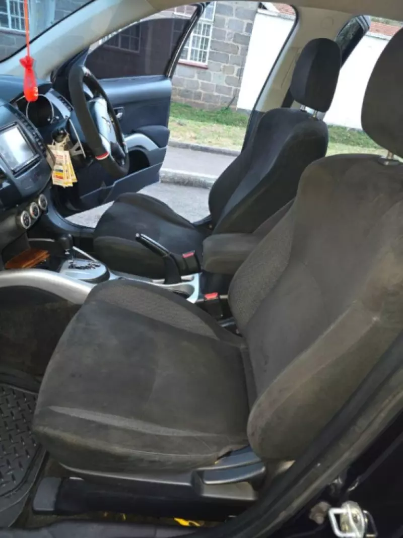 Mitsubishi OUTLANDER   - 2008