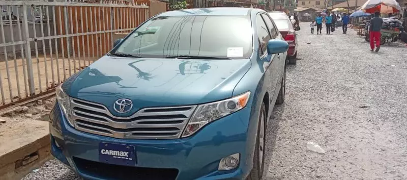 Toyota Venza   - 2012