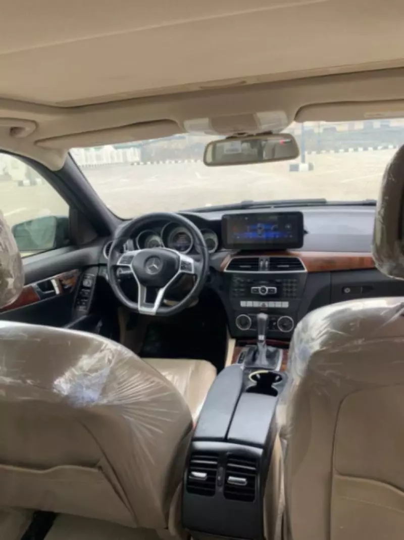 Mercedes-Benz C-Class   - 2011