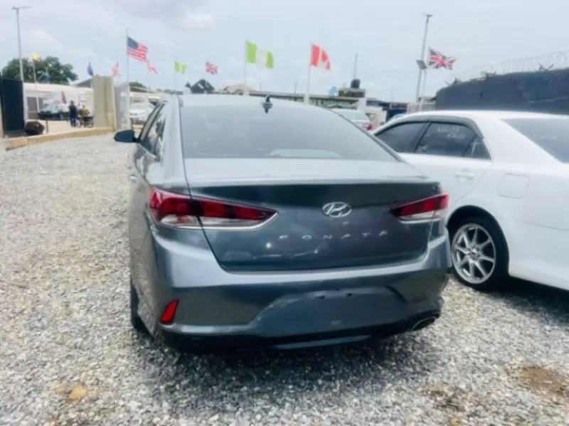 Hyundai Sonata   - 2019