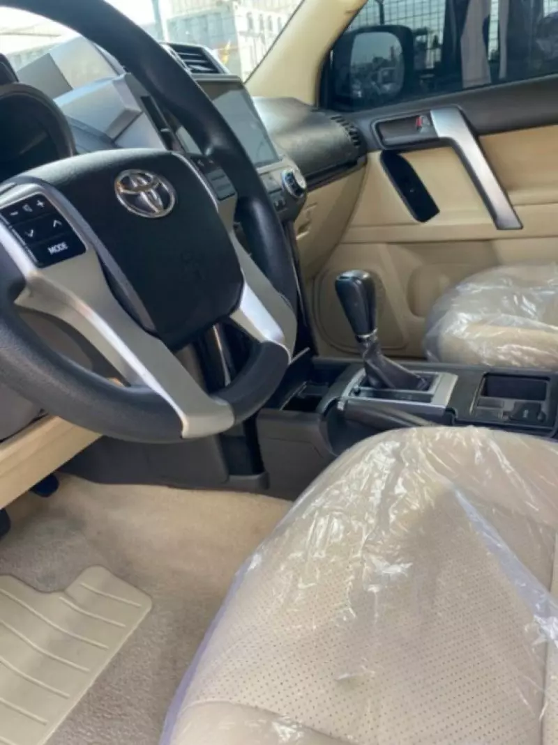 Toyota Landcruiser Prado   - 2015