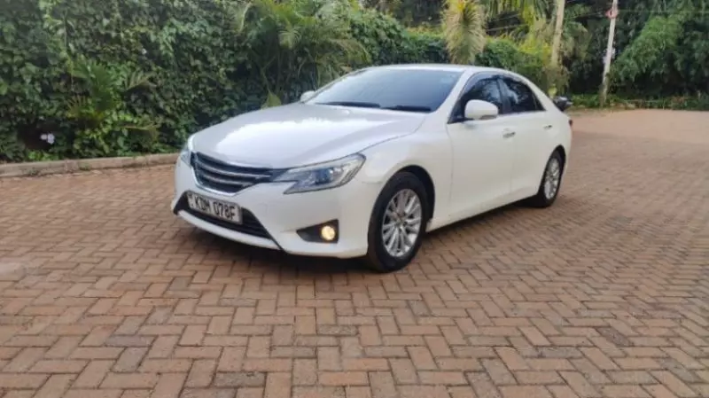 Toyota Mark X   - 2015