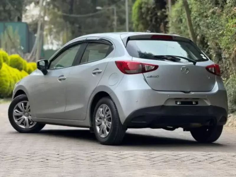 Mazda Demio   - 2018