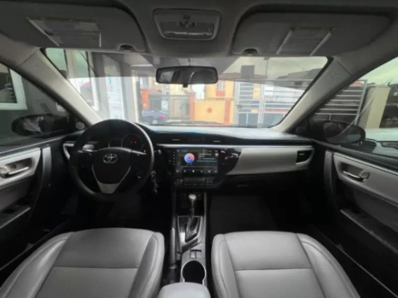 Toyota Camry   - 2014