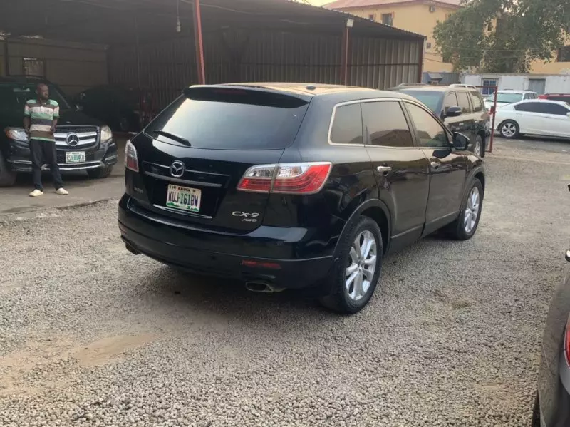 Mazda CX-9   - 2011