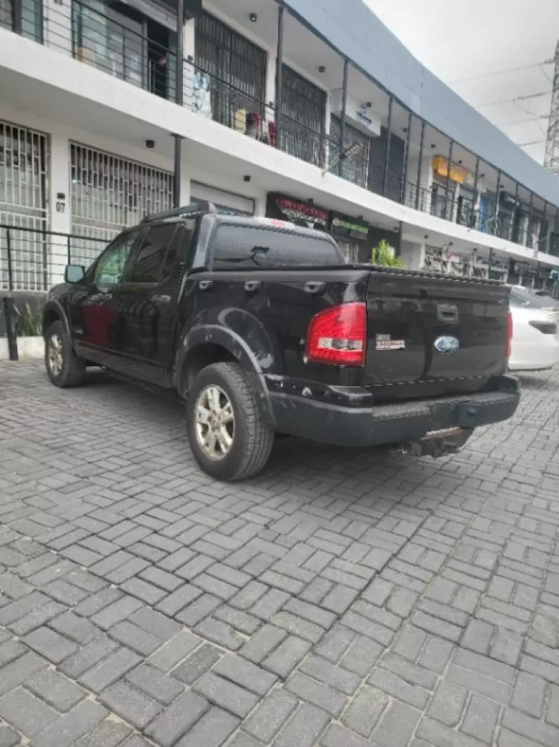 Ford explorer trac   - 2007