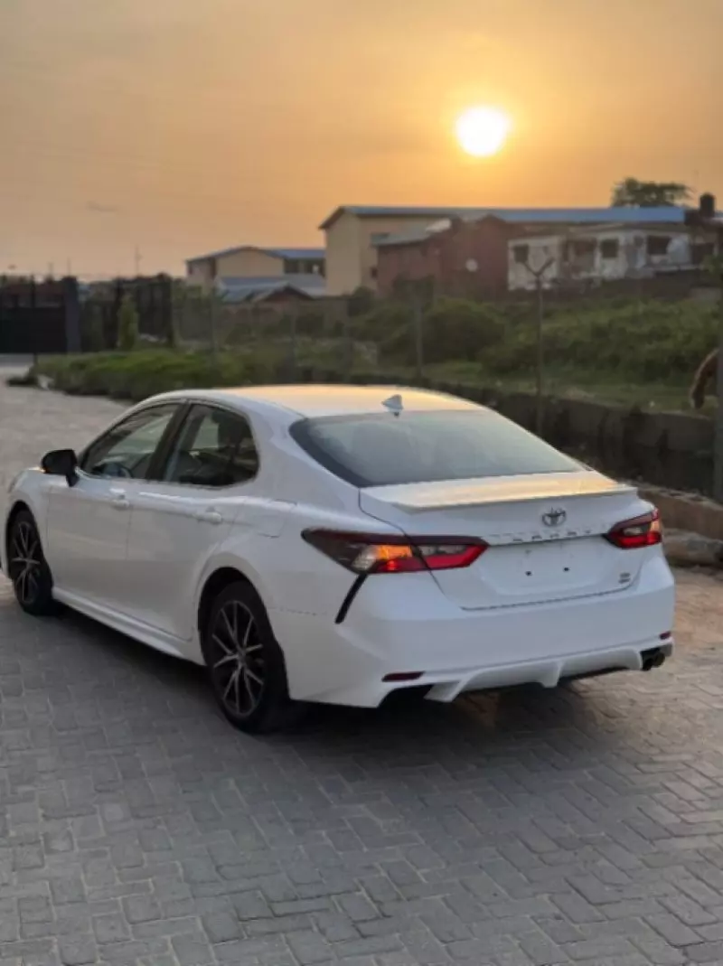 Toyota Camry   - 2021