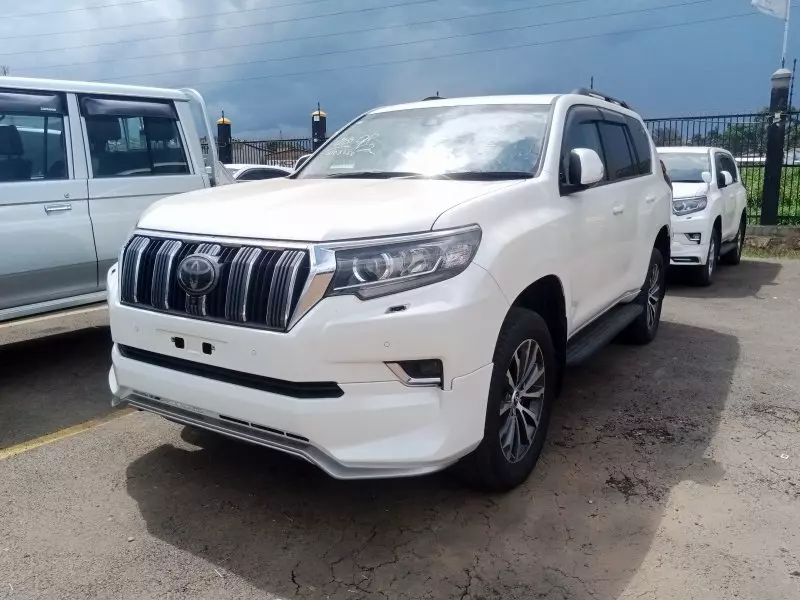 Toyota Landcruiser Prado   - 2017