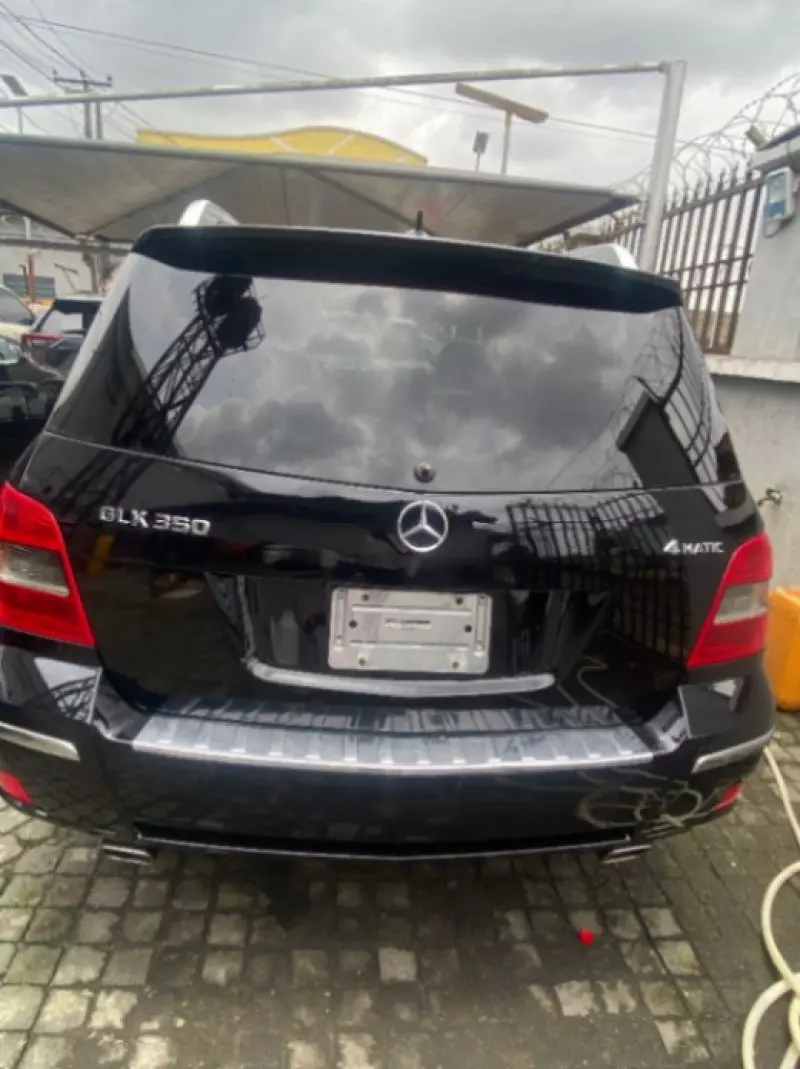 Mercedes-Benz GLK 350   - 2010