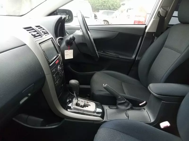 Toyota Fielder    - 2012