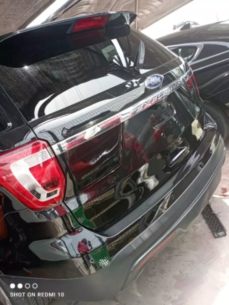 Ford Explorer   - 2016