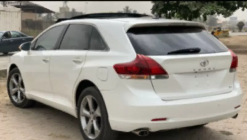 Toyota Venza   - 2014
