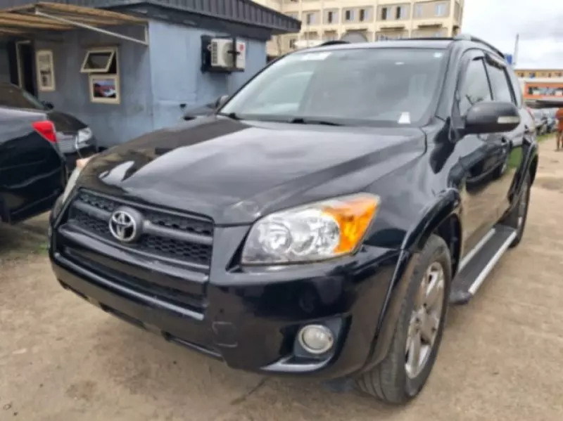 Toyota Rav4   - 2011
