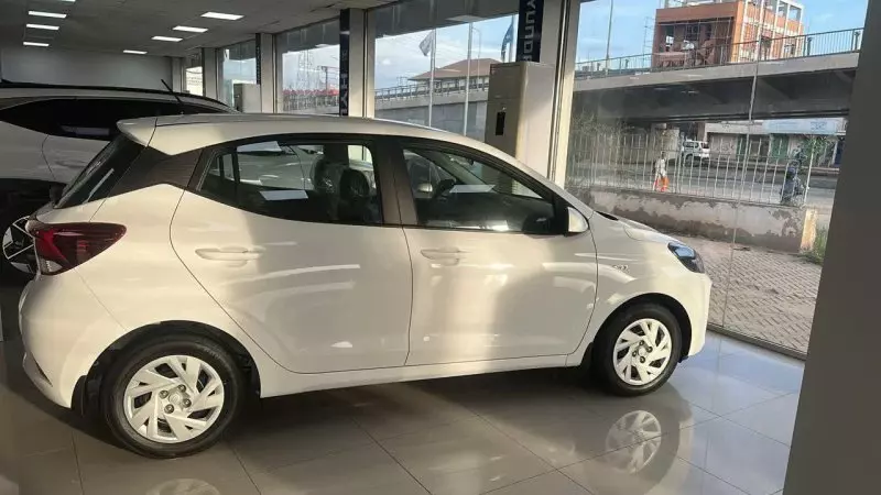 Hyundai i10   - 2025