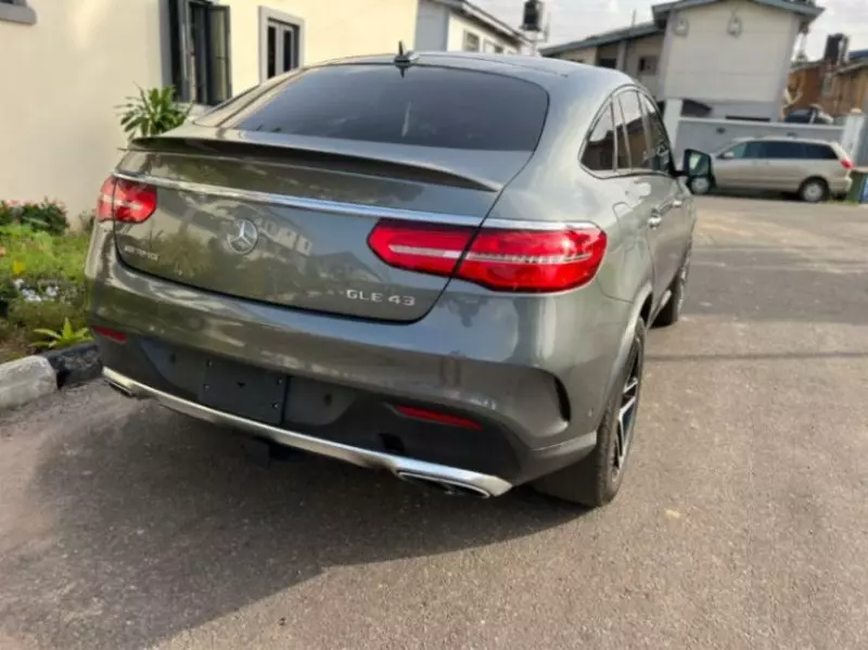 Mercedes-Benz GLE 43 AMG   - 2017