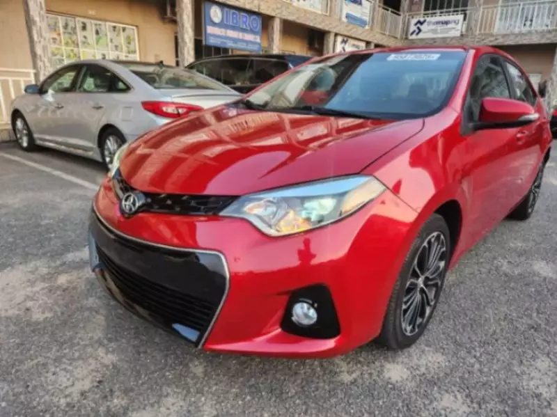 Toyota Corolla   - 2014