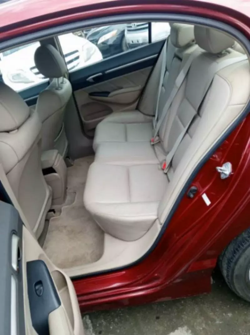 Honda Civic   - 2009