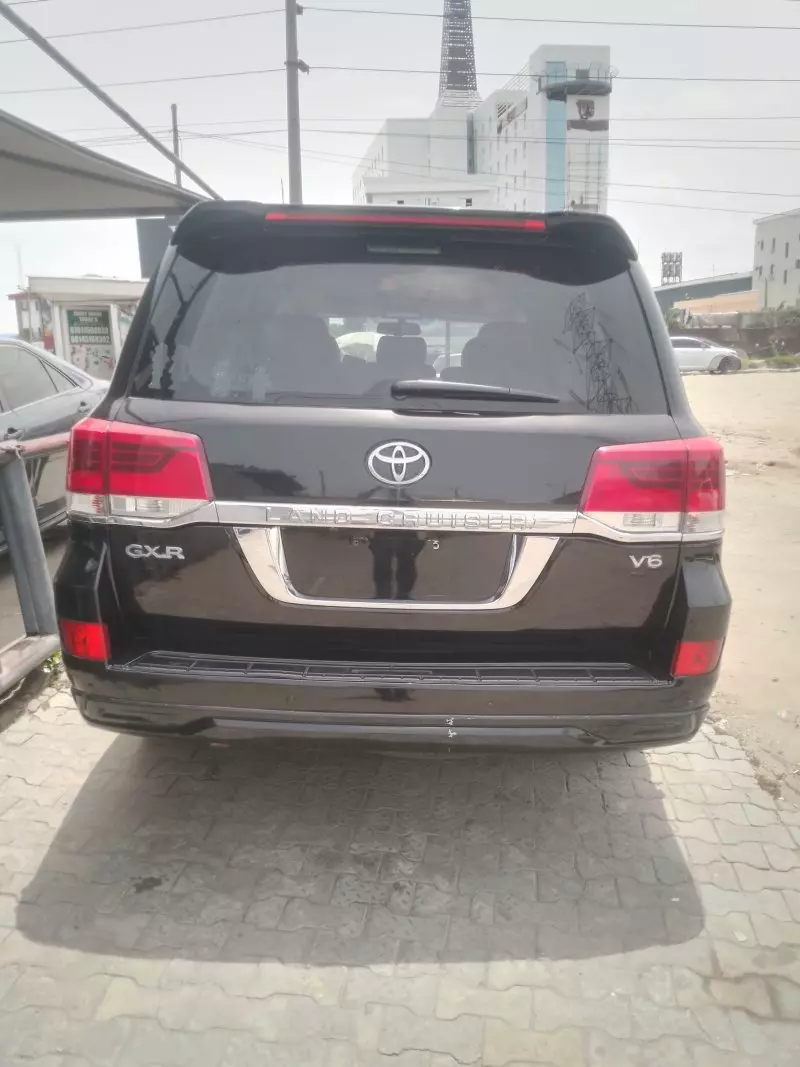 Toyota Land Cruiser Prado VX.L   - 2010