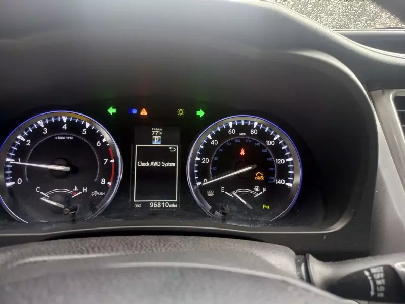 Toyota Highlander   - 2015