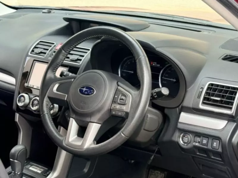 Subaru Forester   -