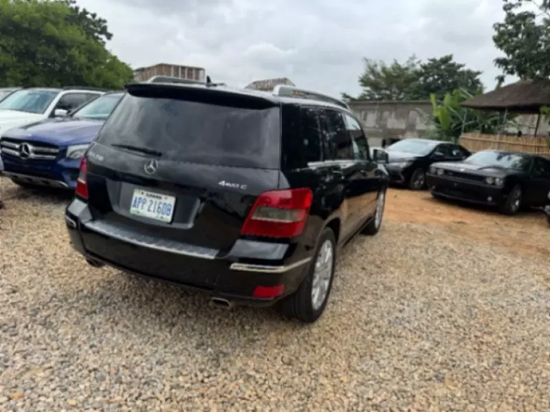 Mercedes-Benz GLK 350   - 2012
