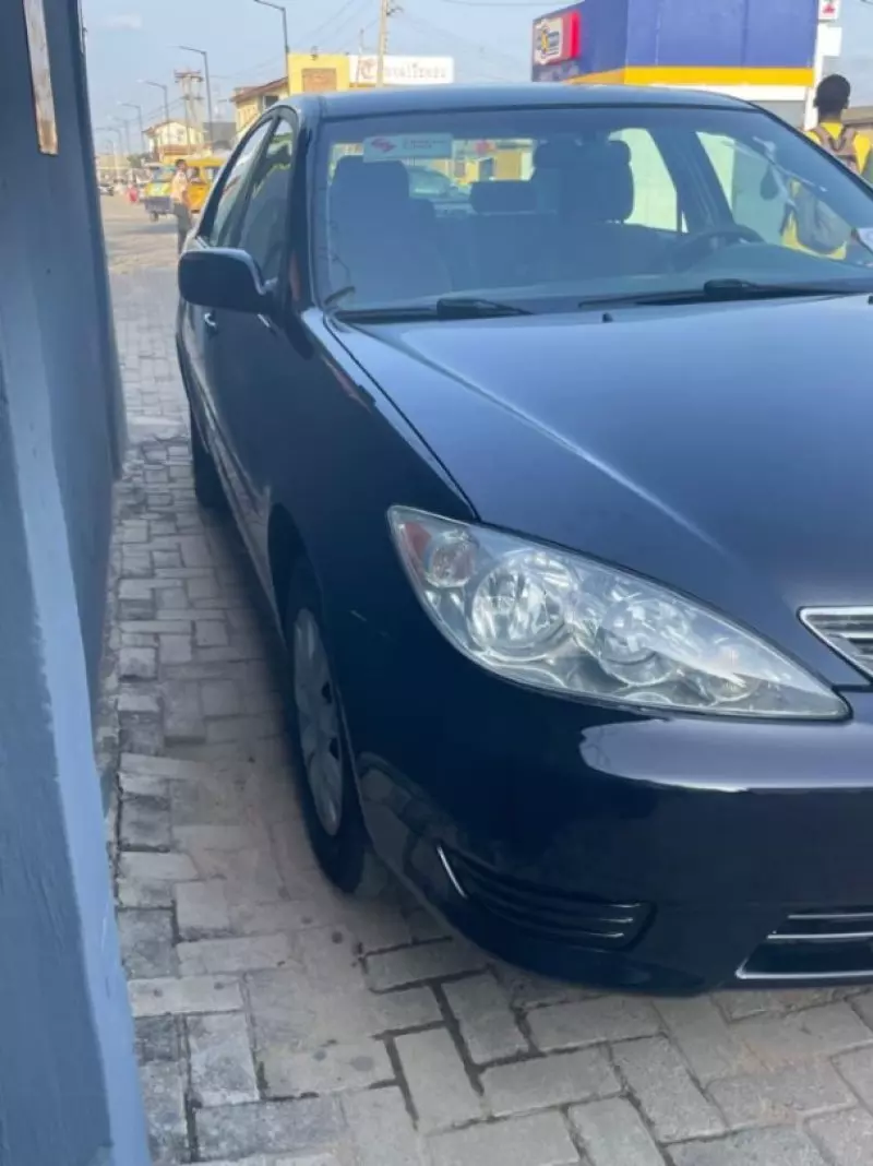 Toyota camry   - 2006