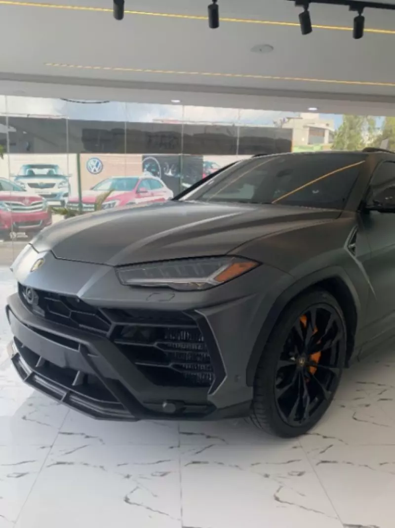 Lamborghini Urus   - 2019