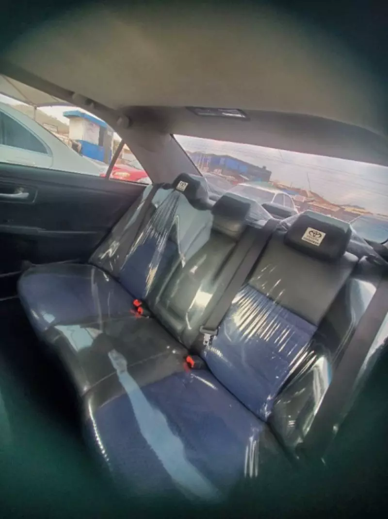 Toyota camry   - 2016