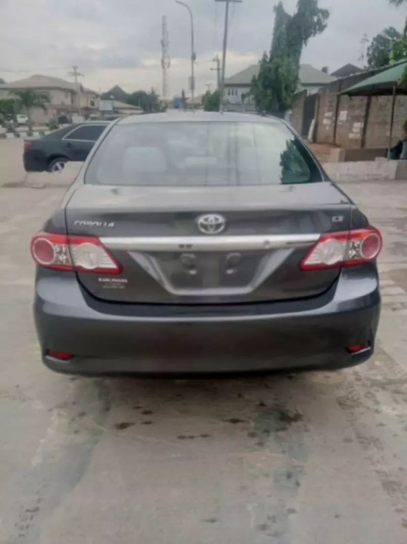 Toyota Corolla   - 2013