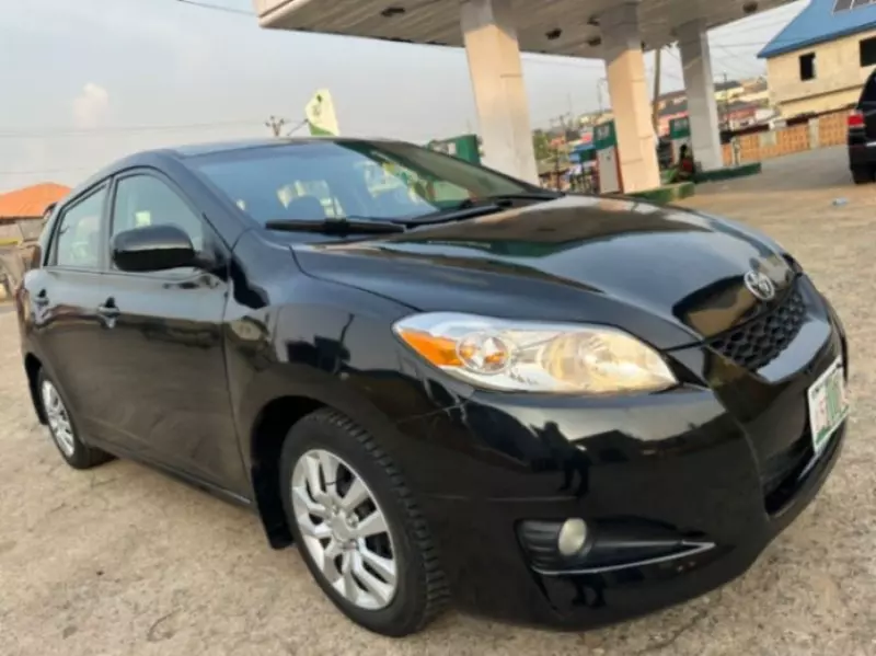 Toyota Matrix   - 2009