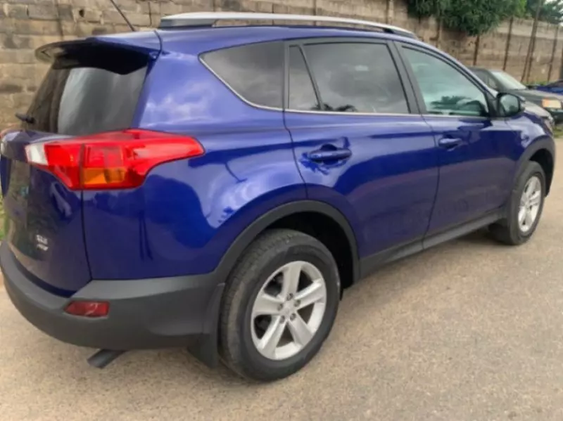Toyota RAV 4   - 2014