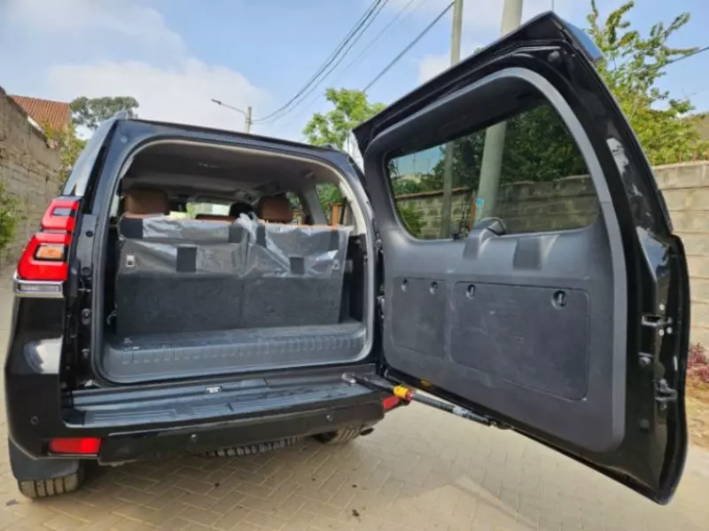 Toyota Prado   - 2021