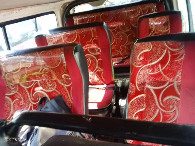 Toyota Hiace   - 2013