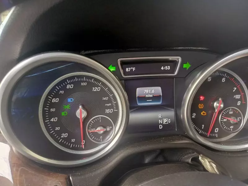 Mercedes-Benz ML 350   - 2012