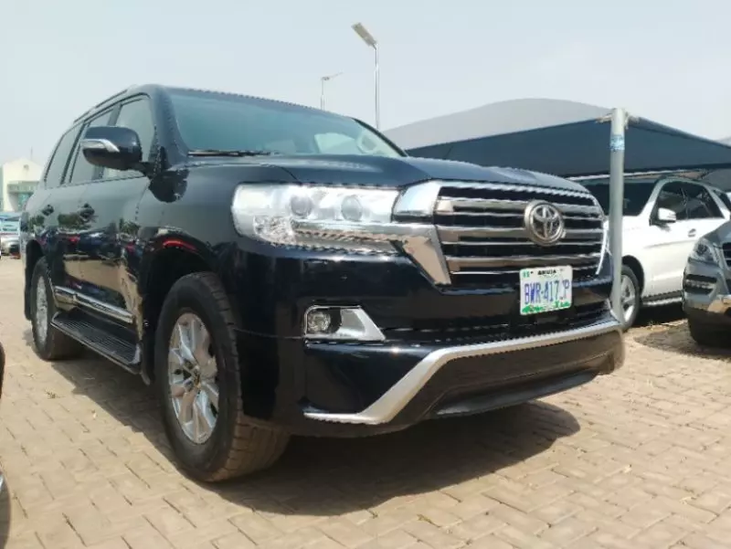 Toyota Land Cruiser   - 2015