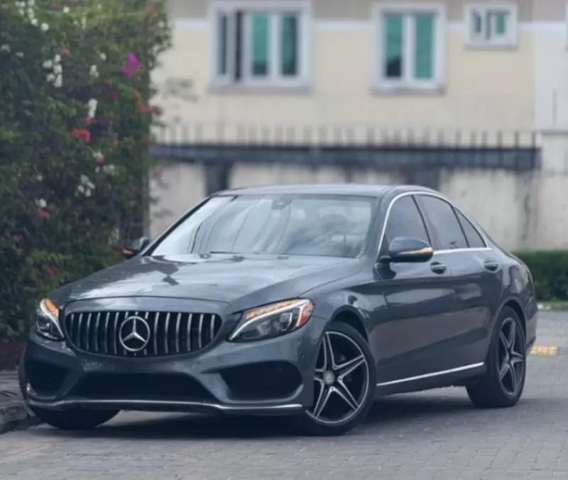 Mercedes-Benz C 300   - 2015