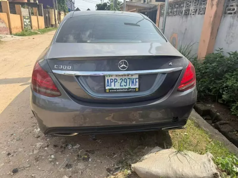 Mercedes-Benz C 300   - 2015